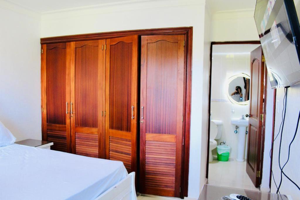 Apartamento Los Rieles Сантьяго-де-лос-Кабальерос Экстерьер фото